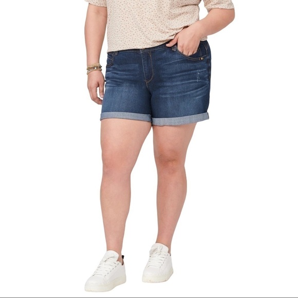 NEW‎ DEMOCRACY cuffed Jean Shorts Size 24W - Picture 1 of 9
